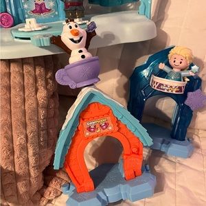 Frozen little people